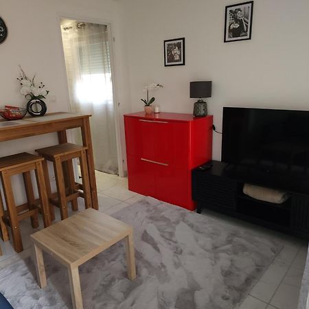Agreable T2/Centre-Ville *10 Min Gare* Bourgoin-Jallieu Extérieur photo