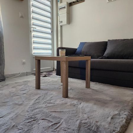 Agreable T2/Centre-Ville *10 Min Gare* Bourgoin-Jallieu Extérieur photo