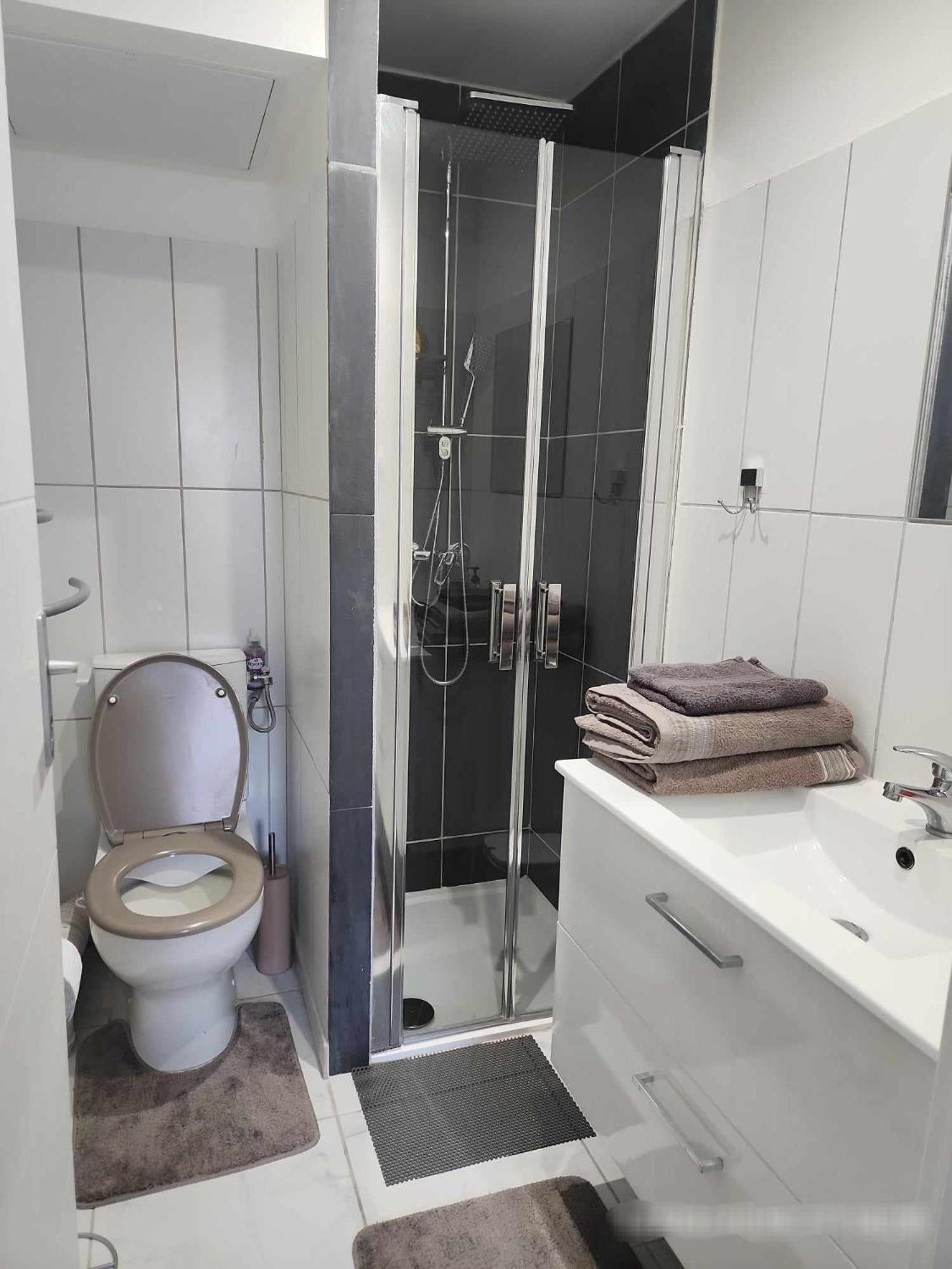 Agreable T2/Centre-Ville *10 Min Gare* Bourgoin-Jallieu Extérieur photo