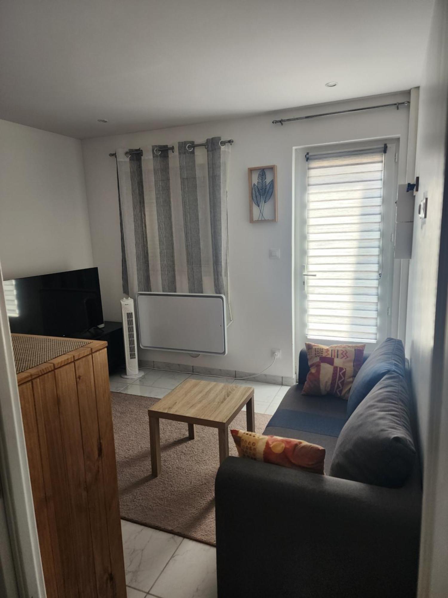 Agreable T2/Centre-Ville *10 Min Gare* Bourgoin-Jallieu Extérieur photo